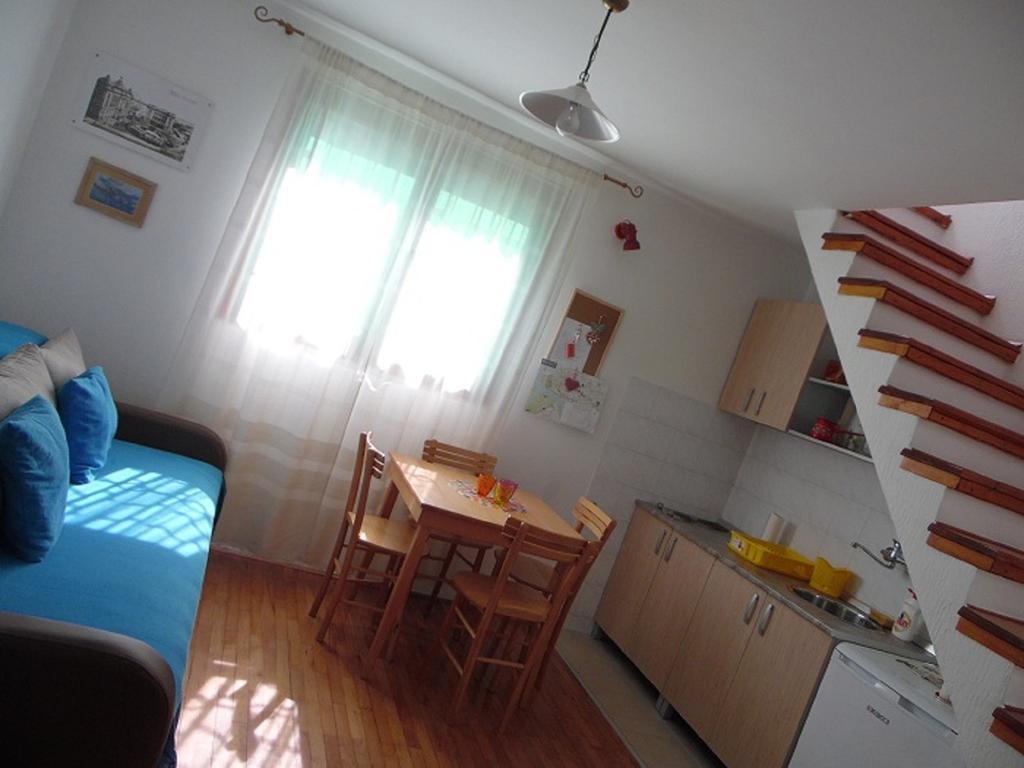 Apartment Vracar Belgrad Rum bild
