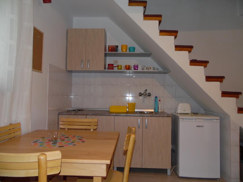 Apartment Vracar Belgrad Rum bild