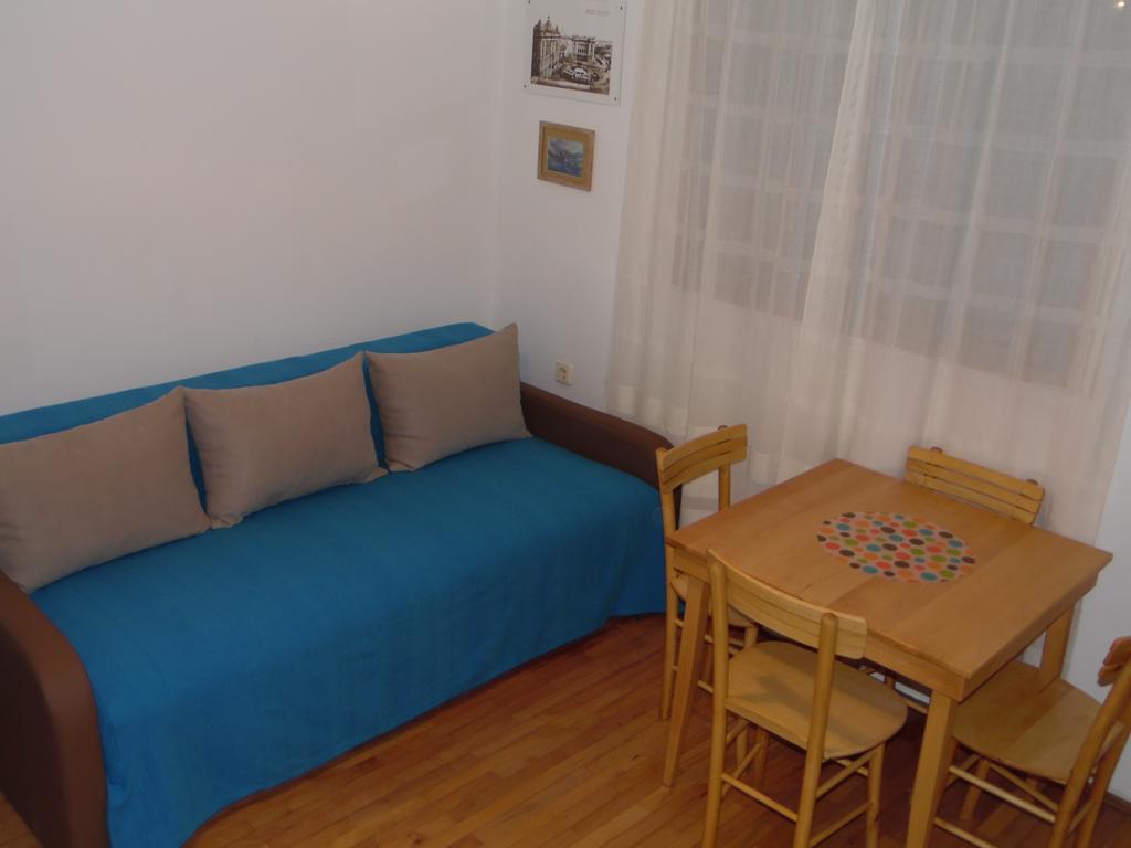 Apartment Vracar Belgrad Exteriör bild